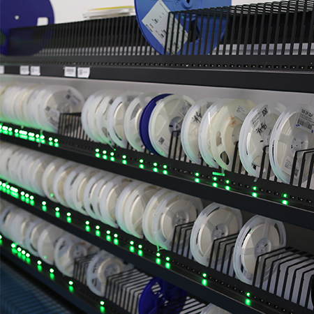 SMT智能感應(yīng)料架如何實(shí)現(xiàn)上料防錯(cuò)？